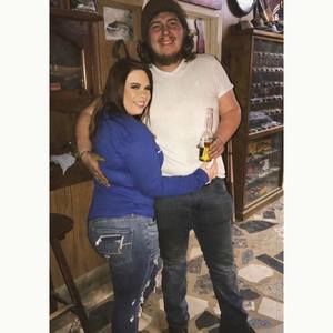 Meet your Posher, Taylor dawn